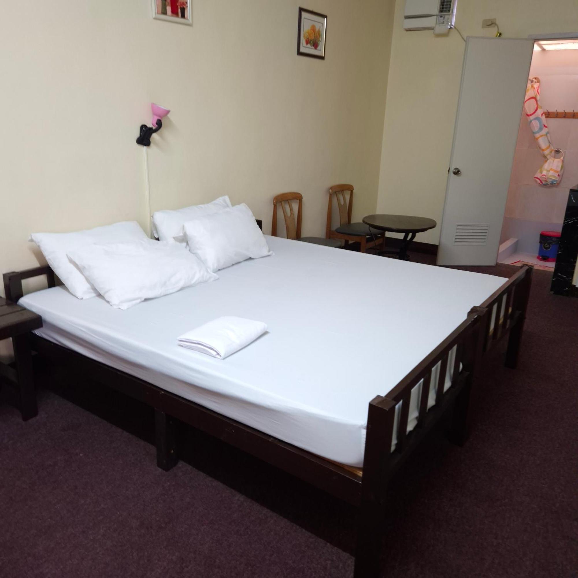 Cool Martin Family Hotel And Resort Bacoor Luaran gambar